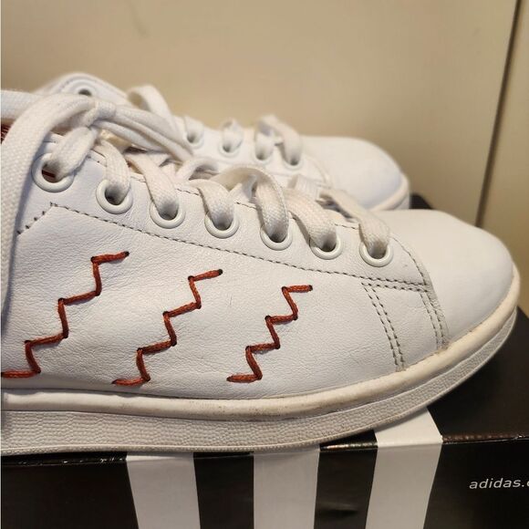 Adidas Stan Smith "Red Squiggly" White/Red Leather Sneakers Womans Sz.9 Ret.$150 - Picture 5 of 13